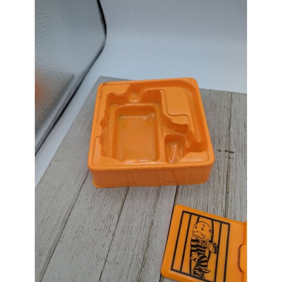 Monopoly Cheaters Edition Plastic Handcuff Unit 2017 Replacement Pieces - Picture 4 of 5